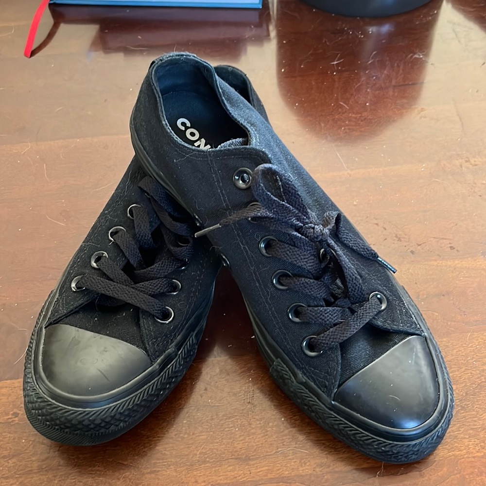 Black on black converse. Women’s size 7